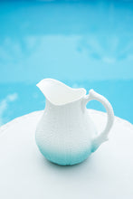 Charger l'image dans la galerie, Salungo pitcher aqua blue ombré