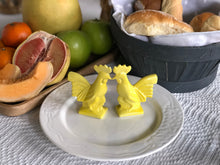 Load image into Gallery viewer, Rooster shakers