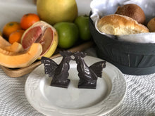 Load image into Gallery viewer, Rooster shakers