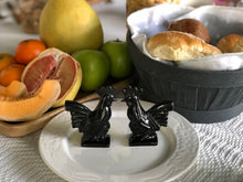 Load image into Gallery viewer, Rooster shakers