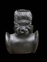 Charger l'image dans la galerie, Filipiniana pot in black
