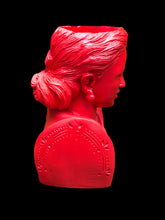 Charger l'image dans la galerie, Filipiniana pot in red