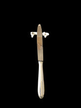 Charger l'image dans la galerie, Coral knife rest