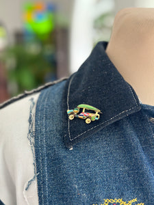 Jeepney small brooch 01