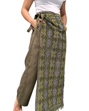 Charger l'image dans la galerie, Yakan green Garterized wrap pants