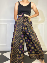 Load image into Gallery viewer, Batik pants xL