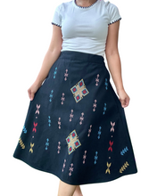 Charger l'image dans la galerie, South cotabato black denim skirt Size M
