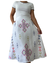 Charger l'image dans la galerie, South cotabato skirt Size M