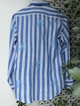 Charger l'image dans la galerie, Vinta stripe blue long sleeves polo