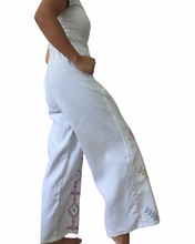 Load image into Gallery viewer, T’boli Garterized wrap pants white 02