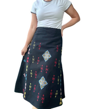 Charger l'image dans la galerie, South cotabato black denim skirt Size XL