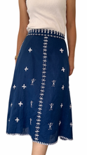 Load image into Gallery viewer, Tweetums skirt in navy blue