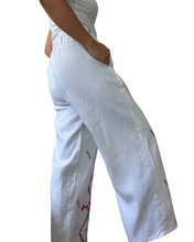 Charger l'image dans la galerie, T’boli Garterized wrap pants white 01