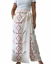 Charger l'image dans la galerie, T’boli Garterized wrap pants creme
