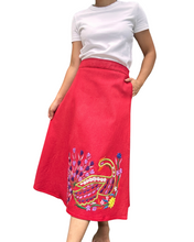 Charger l'image dans la galerie, Peacock skirt red Size L