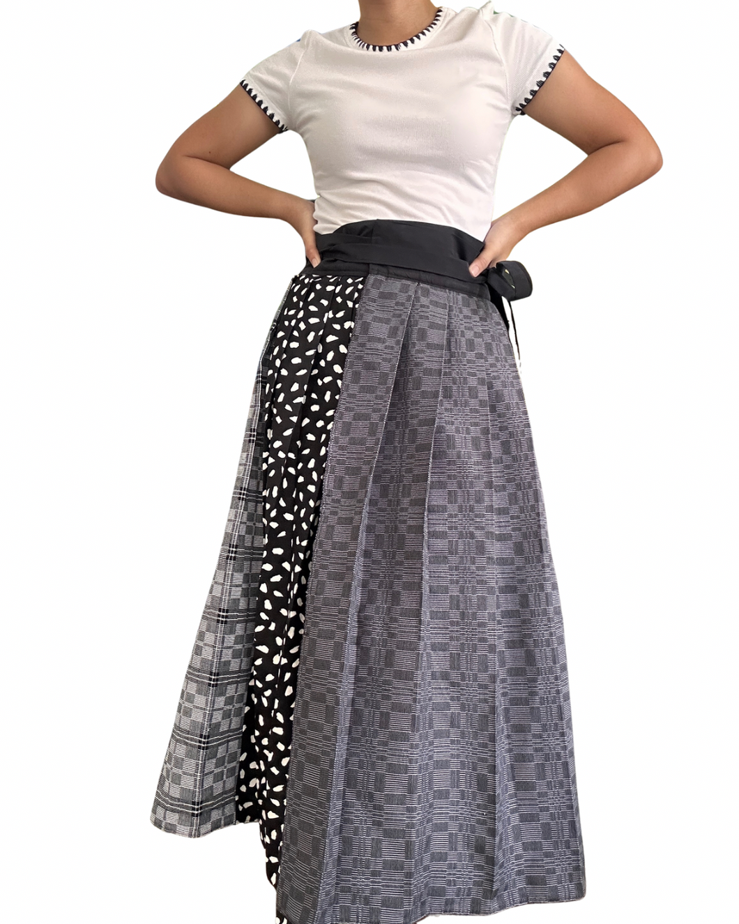 Binakol black wrap skirt