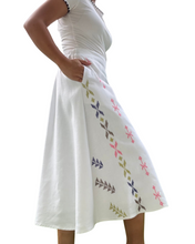 Charger l'image dans la galerie, South cotabato skirt Size L