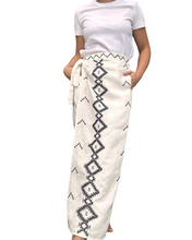 Load image into Gallery viewer, T’boli Garterized wrap pants off white 01