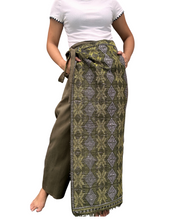 Charger l'image dans la galerie, Yakan green Garterized wrap pants