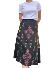 Charger l'image dans la galerie, South cotabato skirt Size M