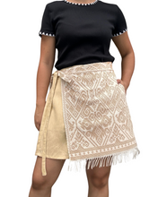 Load image into Gallery viewer, Yakan shorts Garterized wrap shorts 02