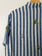 Load image into Gallery viewer, Matamis polo in stripe blue