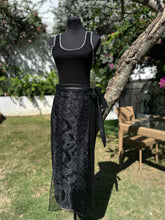 Charger l'image dans la galerie, Barong wrap skirt