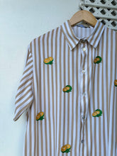Load image into Gallery viewer, Calamansi brown stripe polo