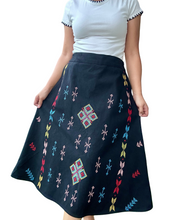 Charger l'image dans la galerie, South cotabato black denim skirt Size L