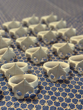 Load image into Gallery viewer, Sarangula napkin rings holder