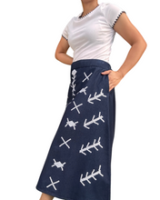 Charger l'image dans la galerie, South cotabato skirt Size XL