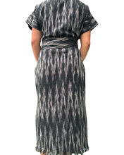 Load image into Gallery viewer, Ikat Sinag dress in black