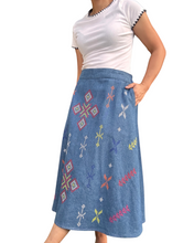 Charger l'image dans la galerie, South cotabato denim skirt Size L