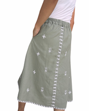 Charger l&#39;image dans la galerie, Tweetums skirt in seafoam