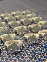 Load image into Gallery viewer, Sarangula napkin rings holder