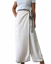 Charger l'image dans la galerie, Veronica creme Garterized wrap pants