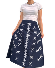 Charger l'image dans la galerie, South cotabato skirt Size XL