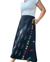 Charger l'image dans la galerie, South cotabato black denim skirt Size L