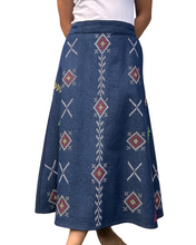 Charger l'image dans la galerie, South cotabato denim skirt Size M
