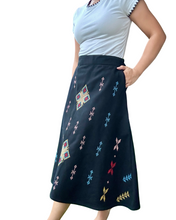 Charger l'image dans la galerie, South cotabato black denim skirt Size M