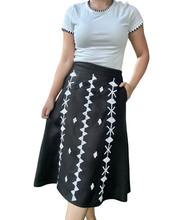 Charger l'image dans la galerie, South Cotabato beaded skirt