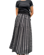 Load image into Gallery viewer, Black wrap skirt