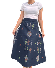 Charger l'image dans la galerie, South cotabato denim skirt Size XL