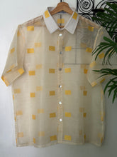 Load image into Gallery viewer, Gold creme pinya polo