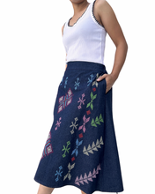 Load image into Gallery viewer, Denim South cotabato skirt Size S