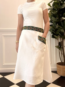 Armie skirt in white with green langkit
