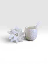 Load image into Gallery viewer, Pineapple containers with spoon