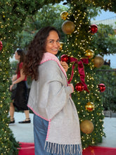 Load image into Gallery viewer, Abra shawl grey pink