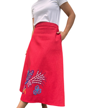 Charger l'image dans la galerie, Peacock skirt red Size XL