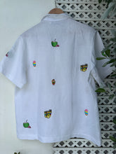 Load image into Gallery viewer, Matamis polo in white camp collar